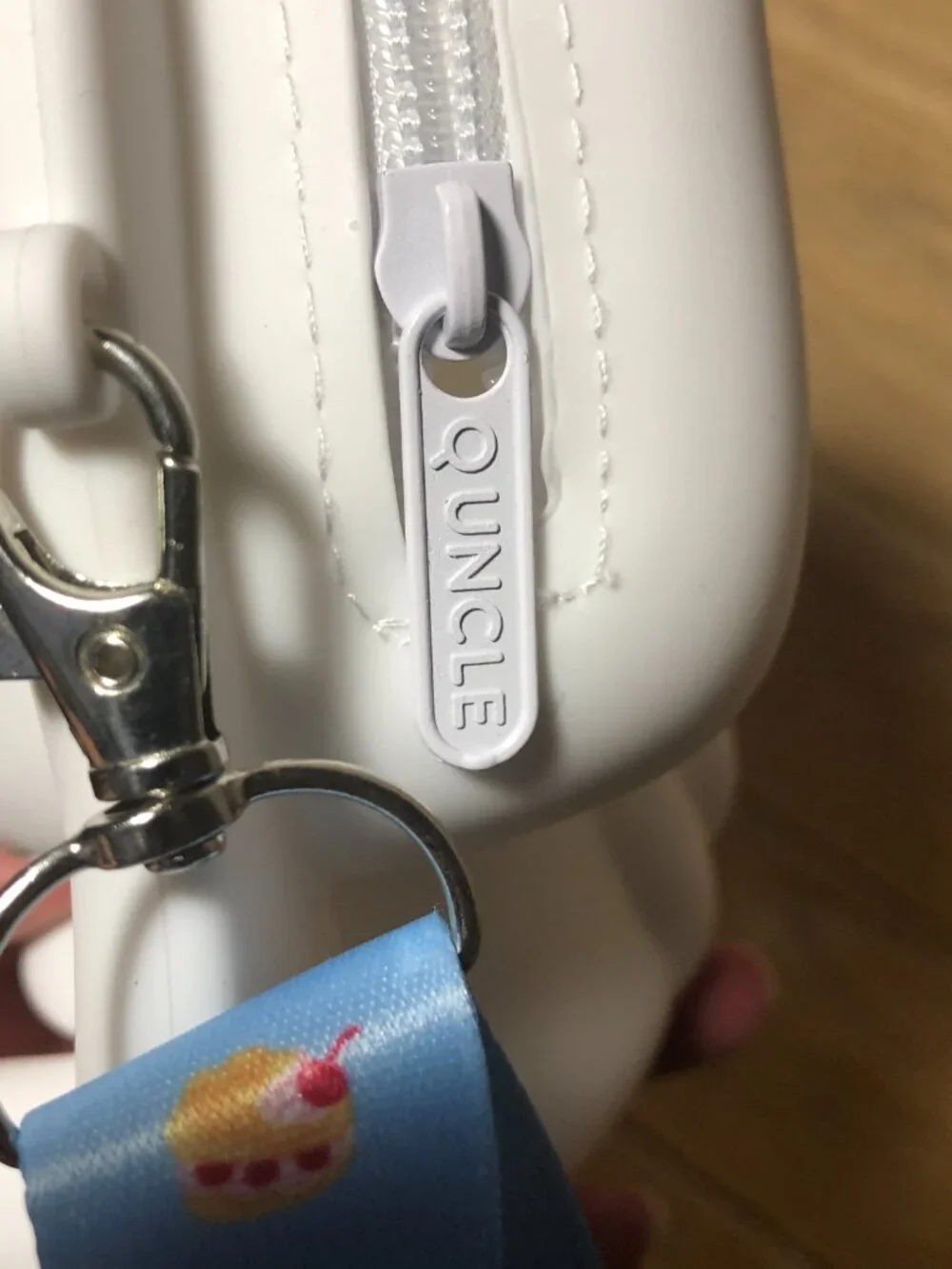 Cinnamoroll Sanrio's cute animal cross rubber body bag / handbag, Style Uncle